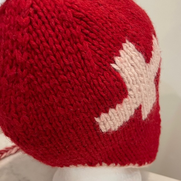 Red Knit - Picture 4 of 6